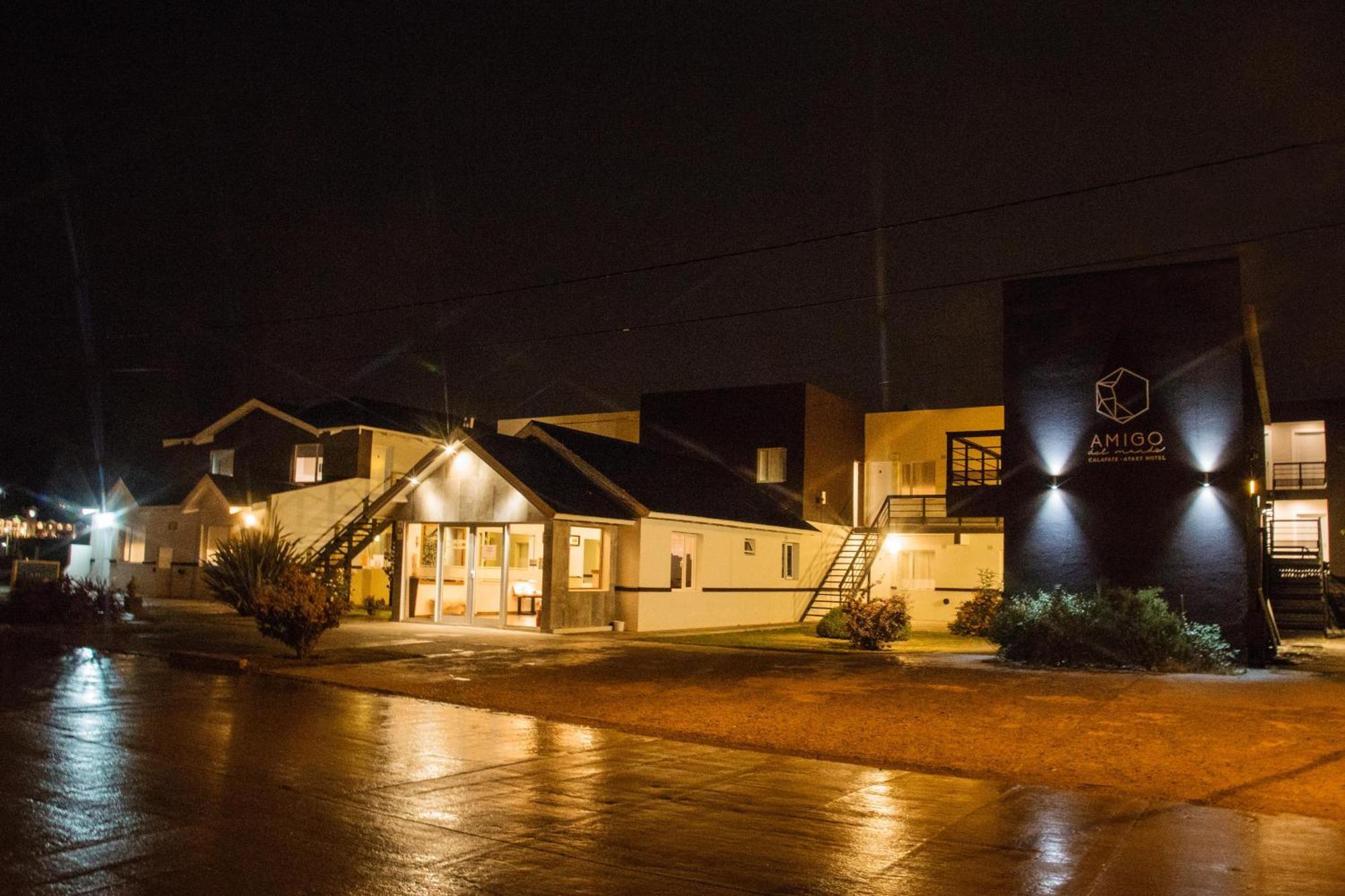 Hotel Amigo Del Mundo El Calafate Bagian luar foto